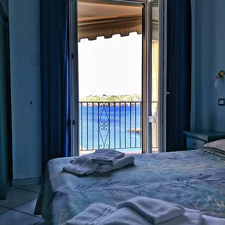 Mezzatorre 2* Ventotene